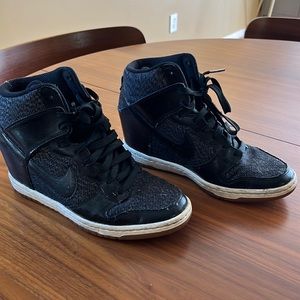 nike sneaker wedge size 7